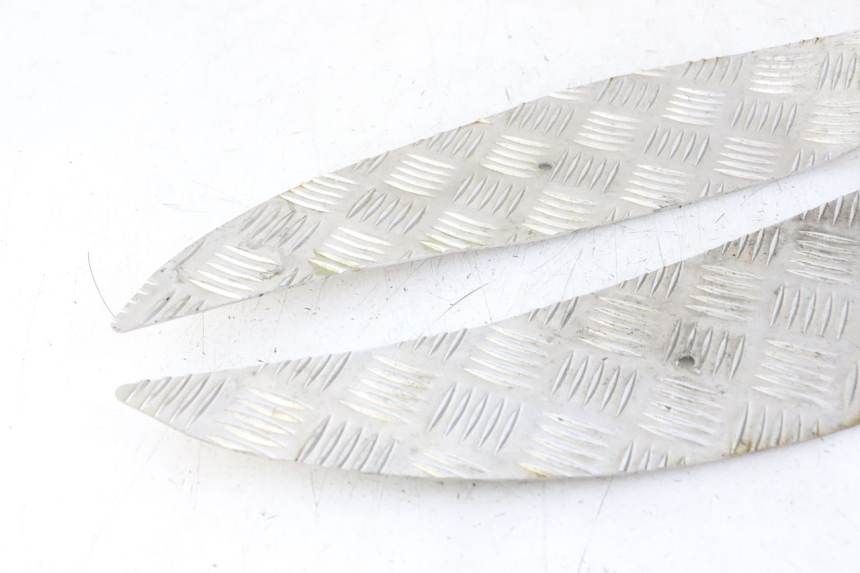 photo de FLOOR PANEL RUBBER PEUGEOT ELYSTAR 50 (2002 - 2014) - Alternative perspective