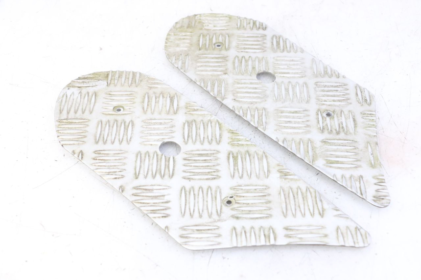 photo de FOOTBOARD MAT PEUGEOT KISBEE 4T 50 (2018 - 2022) - Main view