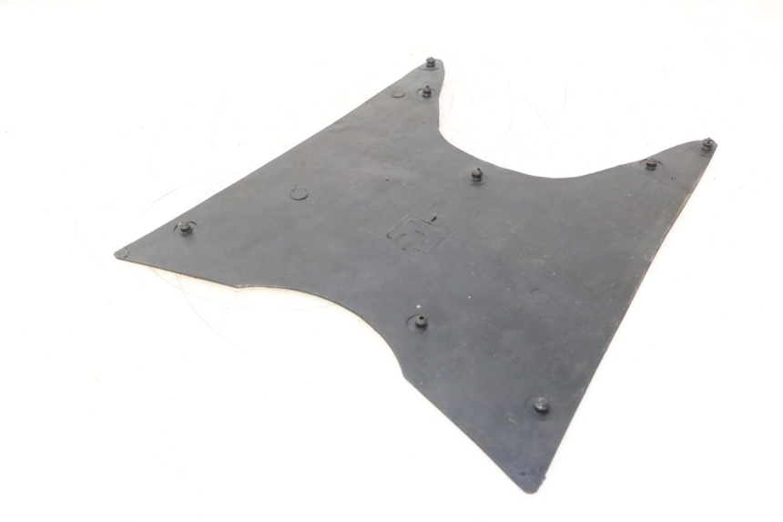 photo de FLOOR PANEL RUBBER LAZIO RENO 50 (2016 - 2021) - Component detail