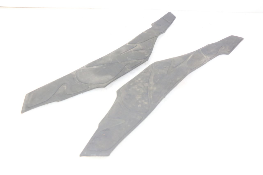 photo de FOOTBOARD MAT DAELIM S3 125 (2010 - 2017) - Main view