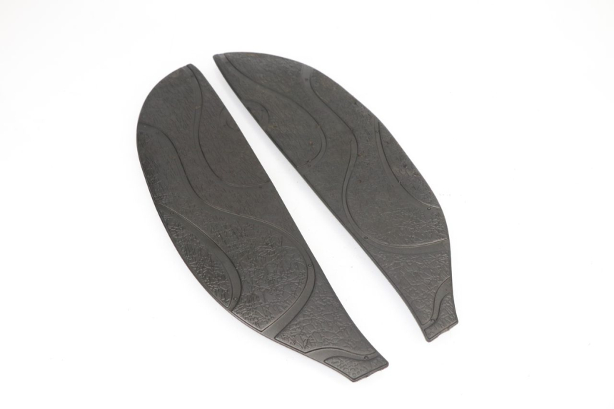 photo de FLOOR PANEL RUBBER APRILIA SCARABEO GT 125 (1999 - 2007) - Main view