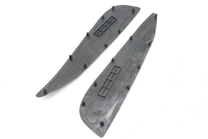 photo de FOOTBOARD MAT MBK SKYCRUISER 125 (2010 - 2013) - Component detail