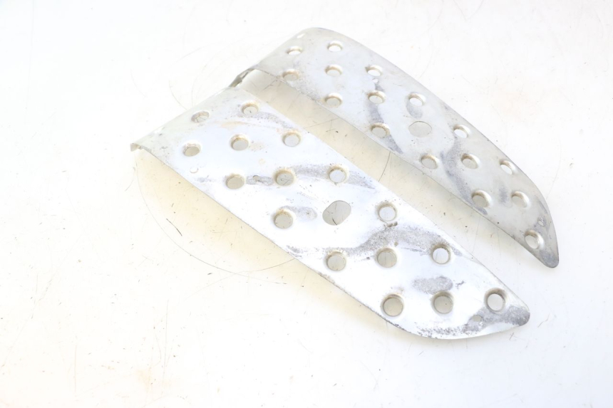 photo de FLOOR PANEL RUBBER PEUGEOT SPEEDFIGHT 2 AC 50 (2000 - 2009) - Component detail