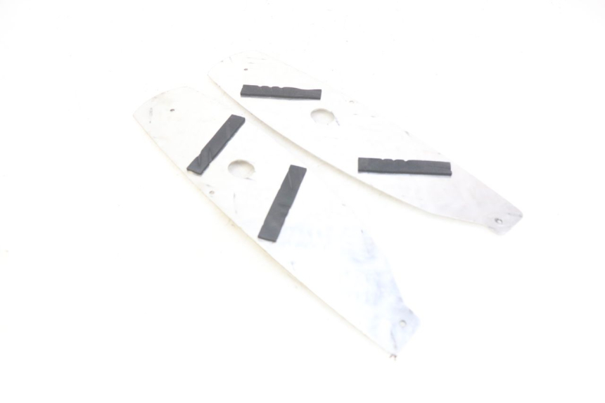 photo de FOOTBOARD MAT PEUGEOT SPEEDFIGHT 3 AIR 50 (2009 - 2015) - Component detail