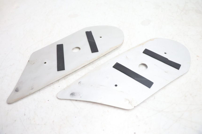 photo de FLOOR PANEL RUBBER PEUGEOT STREETZONE NAKED 2T 50 (2014 - 2018) - Markings and original references