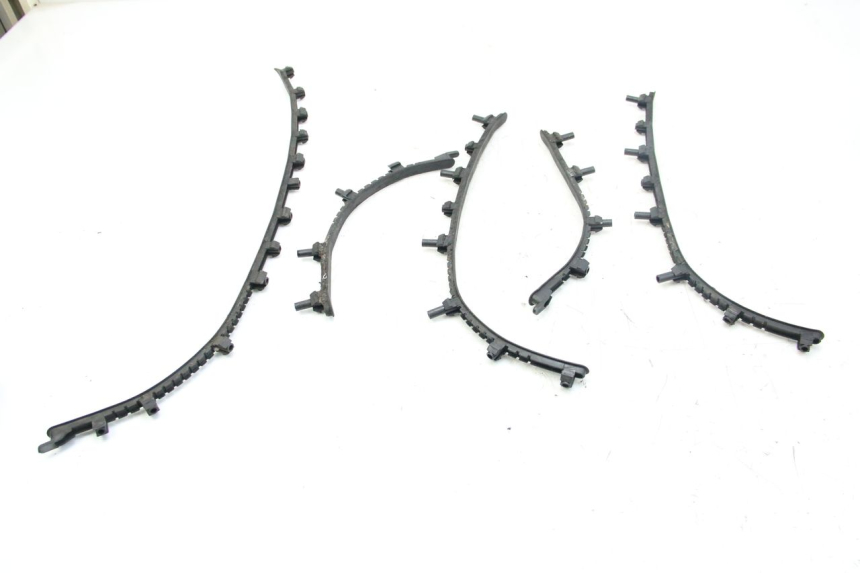 photo de FOOTBOARD MAT PIAGGIO VESPA GRANTURISMO 125 (2003 - 2007) - Component detail