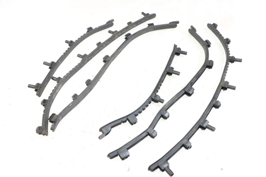 photo de FLOOR PANEL RUBBER PIAGGIO VESPA LX 125 (2005 - 2010) - Main view