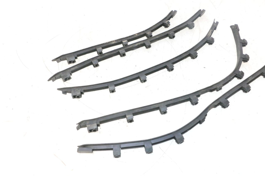 photo de FLOOR PANEL RUBBER PIAGGIO VESPA PRIMAVERA 2T 50 (2013 - 2018) - Product overview