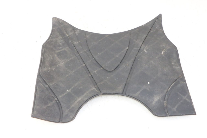 photo de FLOOR PANEL RUBBER MBK WAAP 125 (2008 - 2013) - Technical close-up