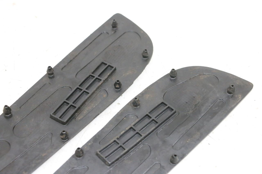 photo de FOOTBOARD MAT YAMAHA X-MAX XMAX 125 (2010 - 2013) - Product overview