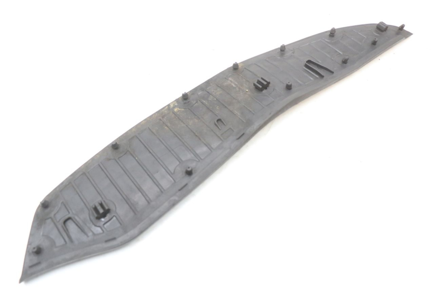 photo de FOOTBOARD MAT PIAGGIO X10 125 (2012 - 2017) - Product overview