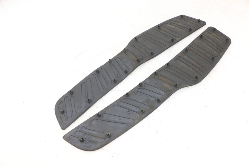 photo de FLOOR PANEL RUBBER PIAGGIO X8 125 (2004 - 2007) - Component detail