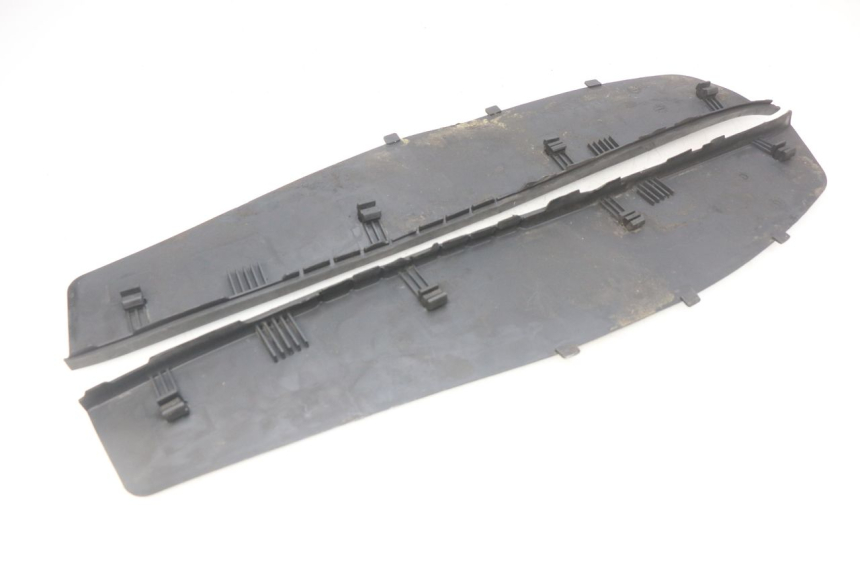 photo de FOOTBOARD MAT PIAGGIO X9 EVOLUTION 250 (2003 - 2007) - Component detail