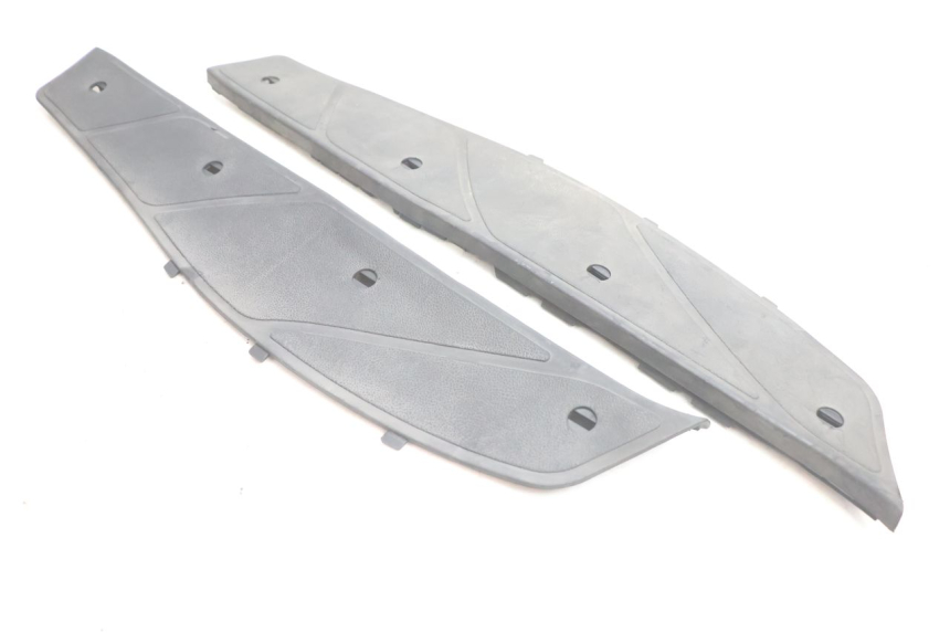 photo de FLOOR PANEL RUBBER PIAGGIO X9 EVOLUTION 125 (2003 - 2007) - Main view