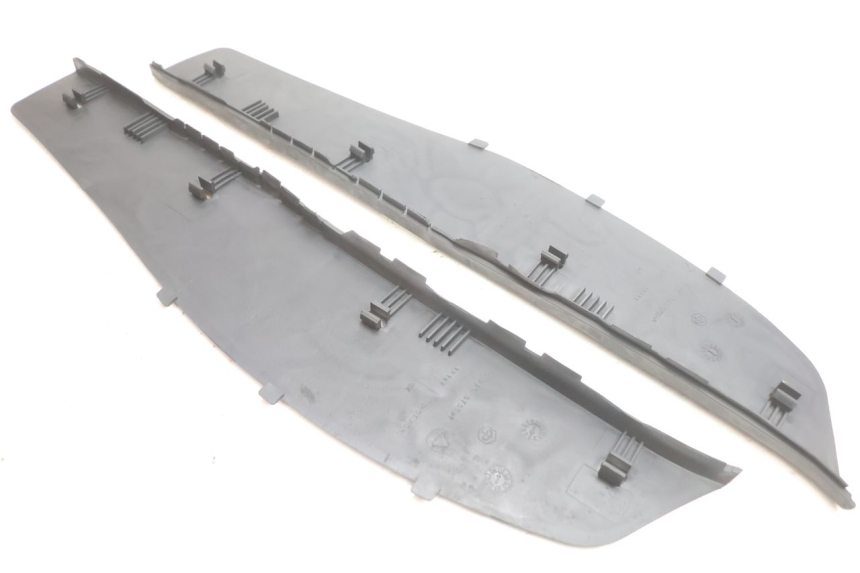 photo de FLOOR PANEL RUBBER PIAGGIO X9 EVOLUTION 125 (2003 - 2007) - Product overview