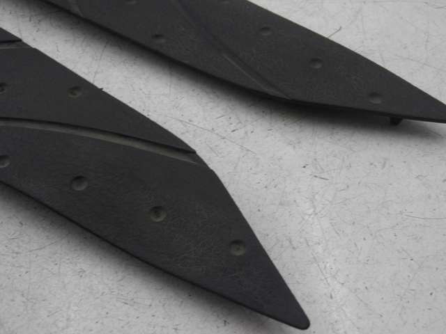 photo de FLOOR PANEL RUBBER YAMAHA XMAX X-MAX 125 (2006 - 2009) - Zoom on usage condition