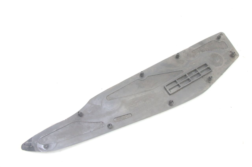 photo de FOOTBOARD MAT YAMAHA YP X-MAX XMAX 400 (2014 - 2017) - Zoom on usage condition