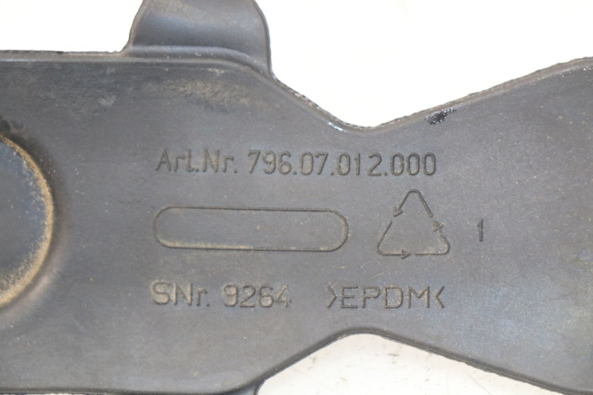 photo de FUEL TANK COVER HUSQVARNA FC 350 (2019 - 2022) - Component detail