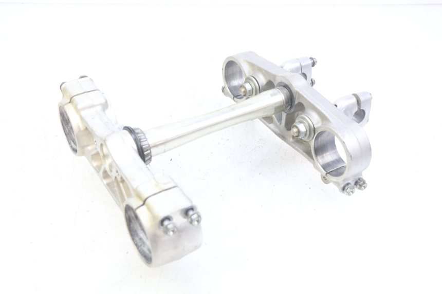 photo de YOKES FORK HONDA CRF CR-F 450 (2009 - 2012) - Fixing points details