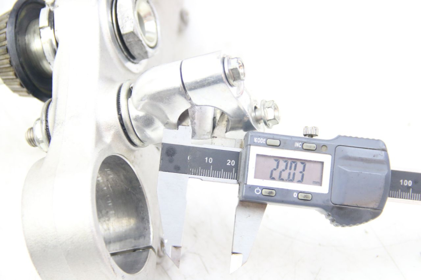 photo de FORK HEAD HONDA CRF CR-F RX 450 (2017 - 2021) - Alternative perspective