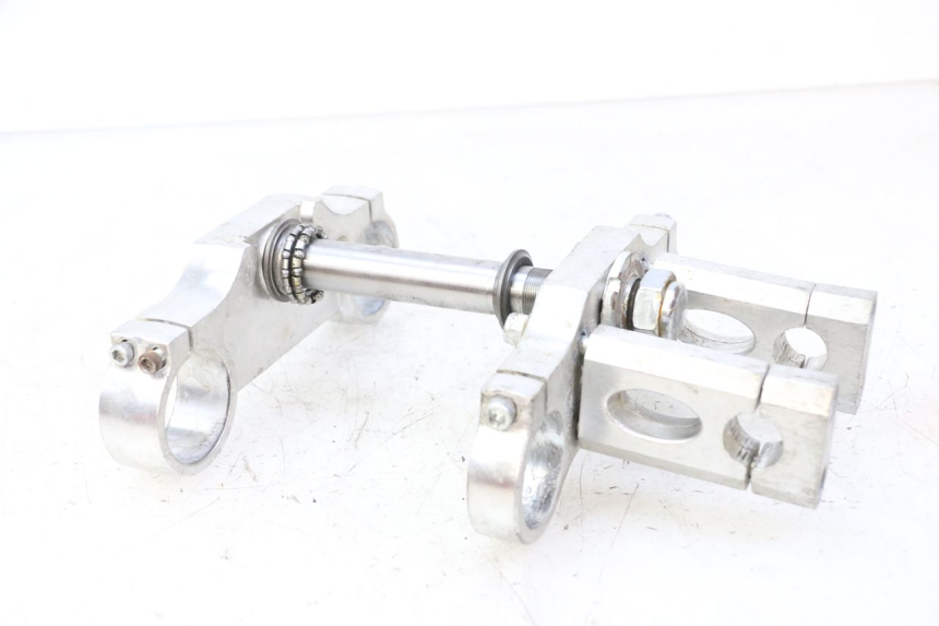 photo de YOKES FORK CCR DIRT BIKE 125 - Technical close-up