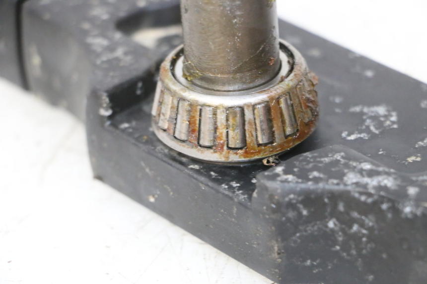 photo de YOKES FORK PROBIKE DIRT 140 - Fixing points details