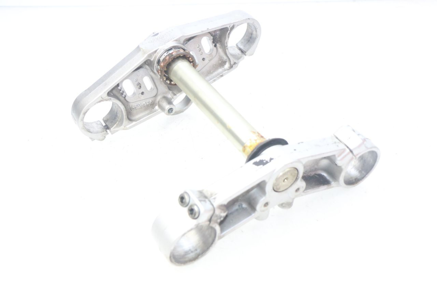 photo de FORK HEAD YAMAHA FJR ABS 1300 (2006 - 2012) - Surface and material condition