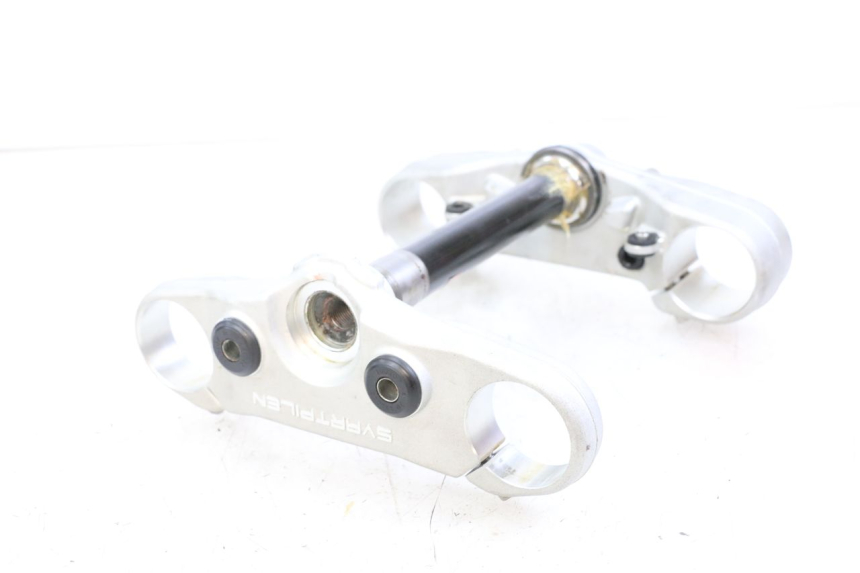 photo de YOKES FORK HUSQVARNA SVARTPILEN 401 (2018 - 2023) - Surface and material condition