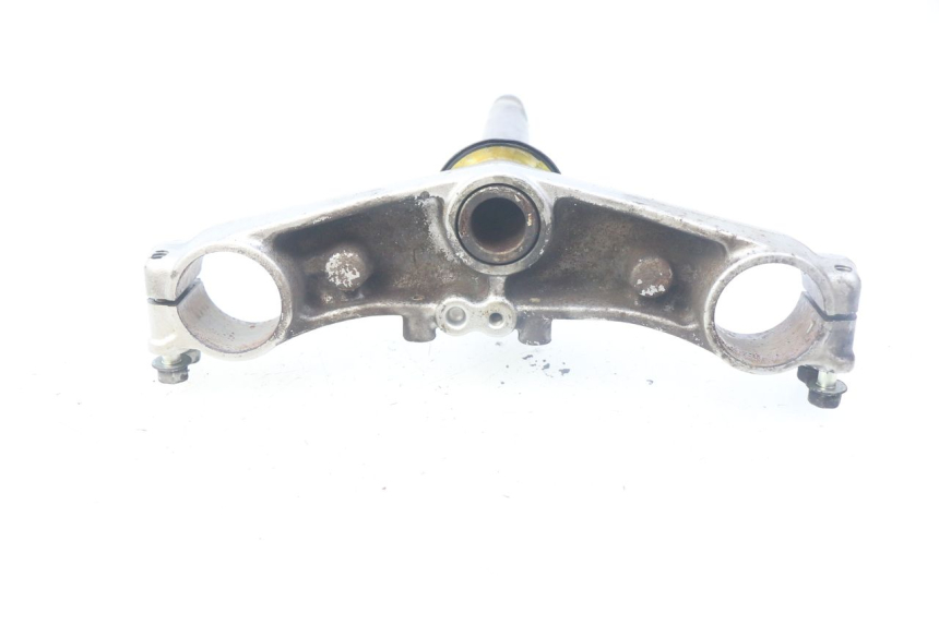 photo de LOWER FORK PLATE SUZUKI GSF S BANDIT 600 (2000 - 2004) - Fixing points details