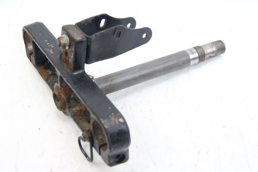 photo de LOWER FORK LEG HYOSUNG RT KARION 125 (2003 - 2007) - Fixing points details