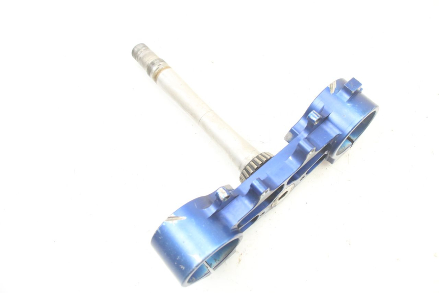 photo de BOTTOM FORK YOKE YAMAHA YZ 125 (2006 - 2016) - Component detail