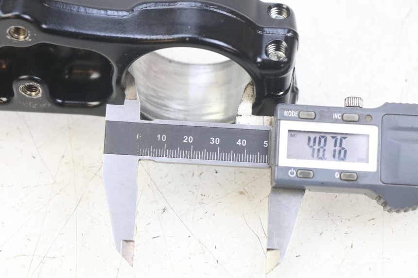 photo de FORK HEAD KAWASAKI KX L 85 (2022 - 2024) - Technical close-up