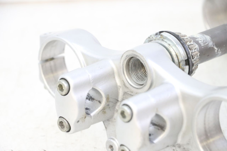 photo de YOKES FORK RIEJU MRT 50 (2018 - 2021) - Distinctive features