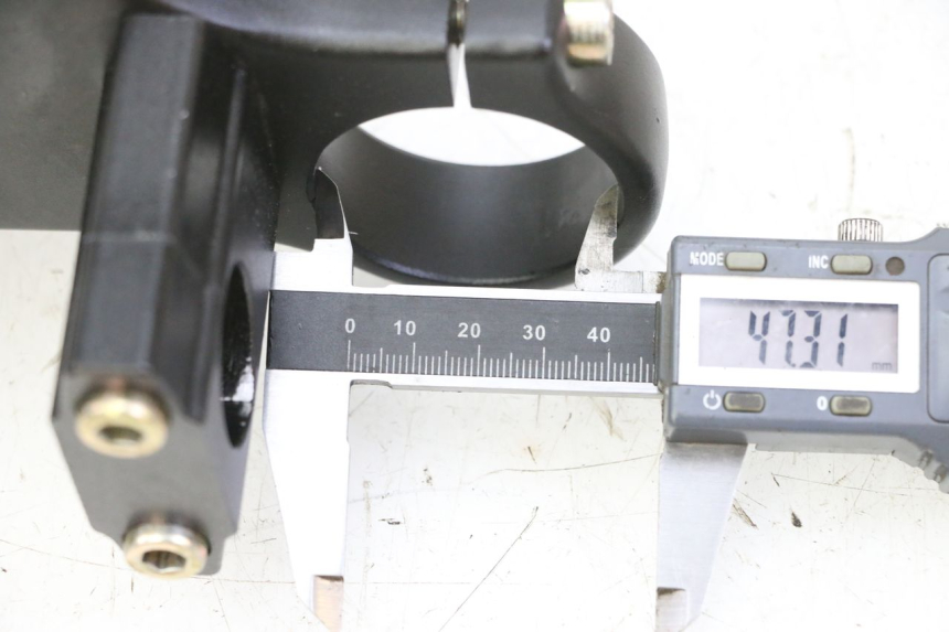 photo de FORK HEAD APOLLO RFZ 125 - Alternative perspective