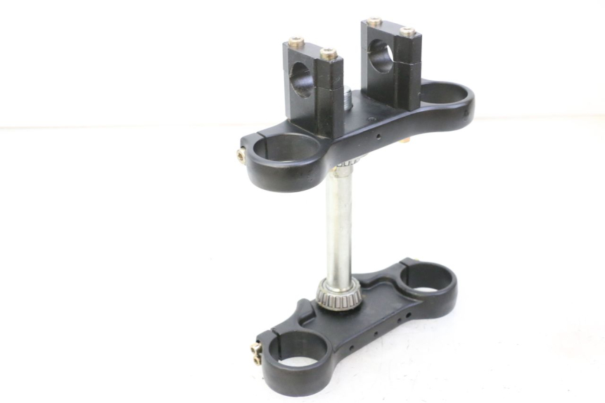 photo de FORK HEAD APOLLO RFZ 125 - Technical close-up