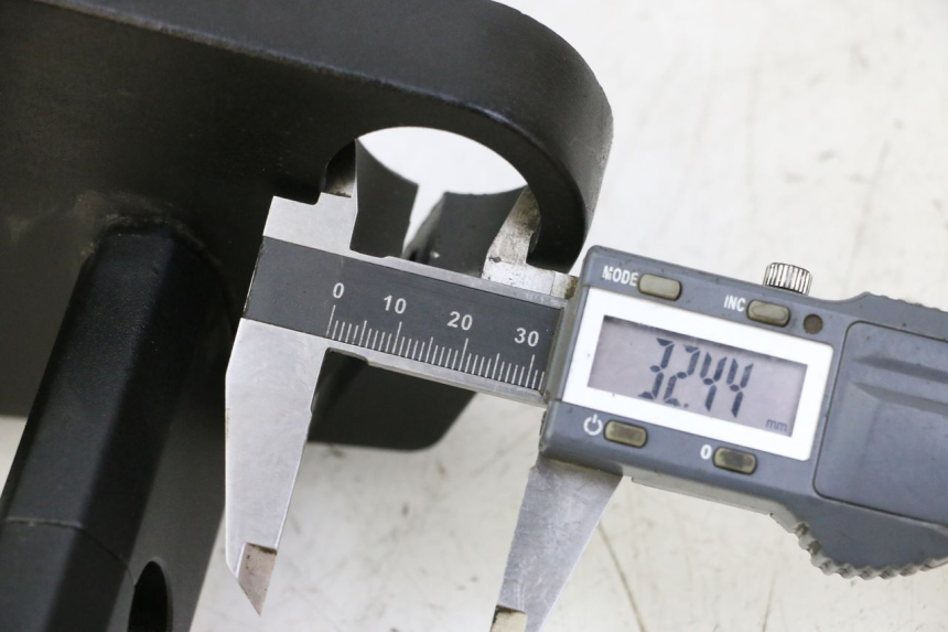 photo de FORK HEAD APOLLO RFZ 125 - Alternative perspective