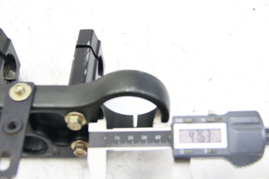 photo de UPPER TRIPLE CLAMP ORION AGB37 CRF1 DIRT BIKE 125 (2013 - 2021) - Zoom on usage condition