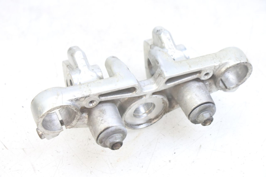 photo de UPPER TRIPLE CLAMP HONDA CA REBEL 125 (1995 - 2001) - Product overview