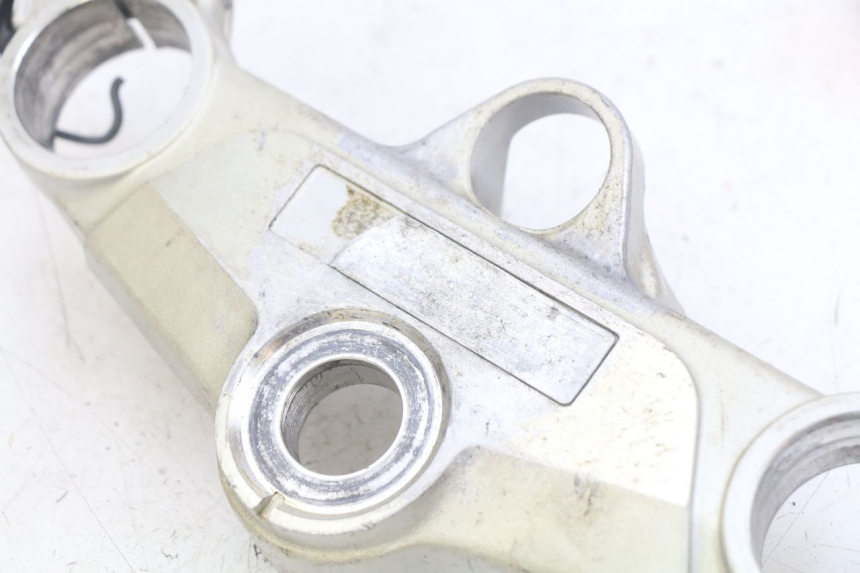 photo de UPPER TRIPLE CLAMP HONDA CBR F SC25 1000 (1989 - 1992) - Fixing points details