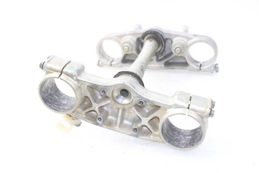 photo de UPPER FORK YOKE HONDA CRF CR-F 450 (2005 - 2008) - Fixing points details