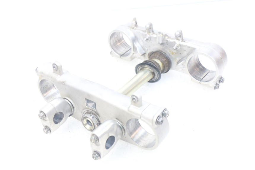 photo de UPPER TRIPLE CLAMP HONDA CRF 250 (2016 - 2017) - Surface and material condition