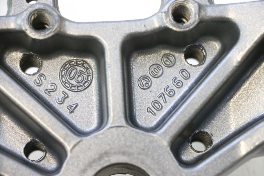 photo de UPPER FORK YOKE HM HONDA CRM DERAPAGE RR 50 (2006 - 2017) - Zoom on usage condition