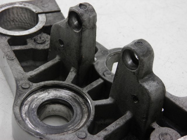 photo de UPPER FORK YOKE DAELIM VJ ROADWIN 125 (2008 - 2010) - Component detail