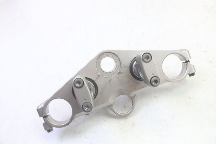 photo de UPPER FORK YOKE SUZUKI DL V STROM 1000 (2002 - 2007) - Zoom on usage condition