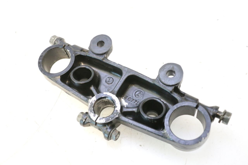 photo de UPPER FORK YOKE SUZUKI DR S 600 (1985 - 1989) - Zoom on usage condition