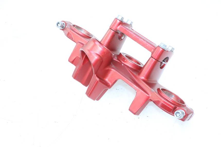 photo de UPPER FORK YOKE KAWASAKI ER-6 ER6 N 650 (2005 - 2009) - Technical close-up