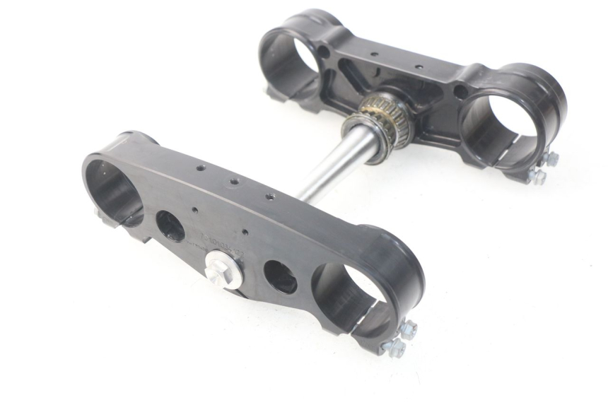 photo de UPPER FORK YOKE HUSQVARNA FC 350 (2019 - 2022) - Technical close-up