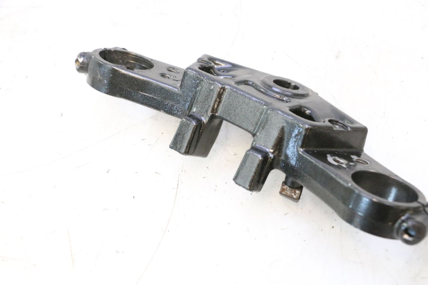 photo de UPPER FORK YOKE KAWASAKI GPX F ZX750F 750 (1986 - 1990) - Product overview