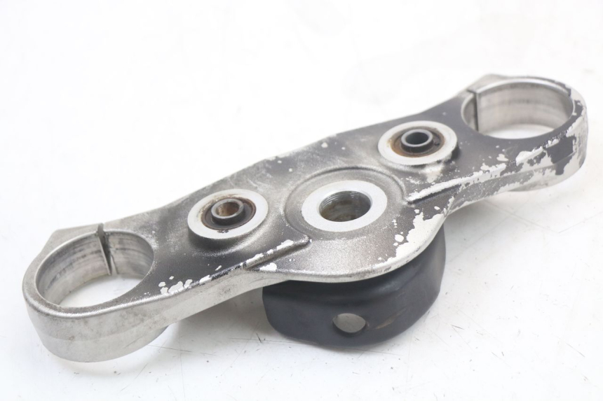 photo de UPPER FORK YOKE SUZUKI GSR 750 (2011 - 2017) - Alternative perspective