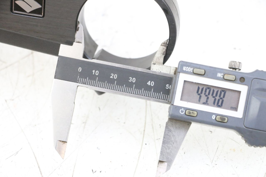 photo de UPPER FORK YOKE SUZUKI GSXR GSX-R 1000 (2003 - 2004) - Component detail